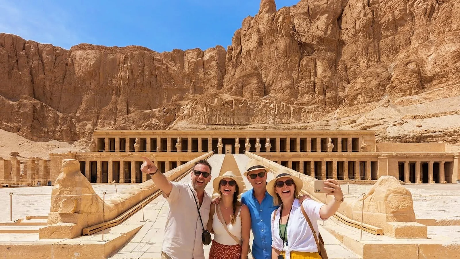 Luxor Day Trip from Hurghada | Private Luxor Day Tour in a small group