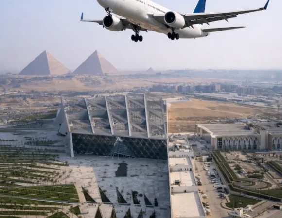 Private Day Trip to Cairo from Hurghada by Plane & Pyramids Tour