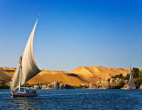 Hurghada to Abu Simbel trip