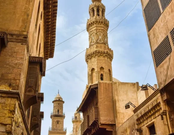 overnight tour Hurghada to Cairo