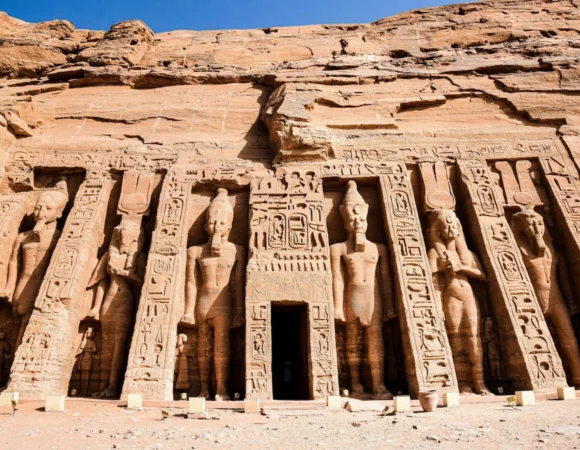 Marsa Alam to Abu Simbel