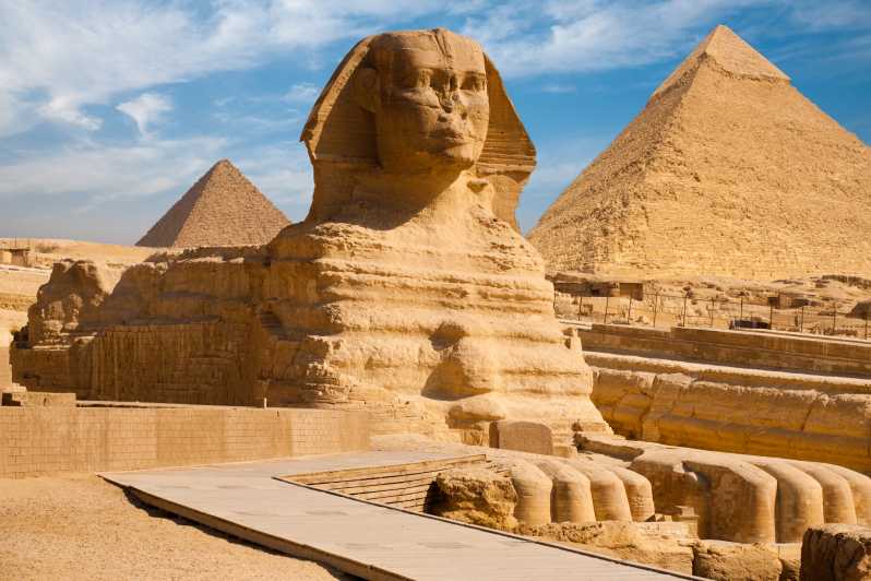 From Hurghada: Full-Day Cairo, Giza Pyramids & Museum Guided Tour