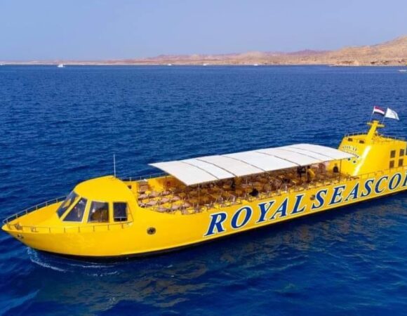 Hurghada: Royal Seascope Submarine Cruise with Snorkel Stop