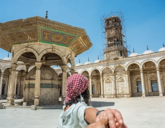 National Museum Tour, Citadel Tour, Khan el Khalili tour and Bazaar Tour