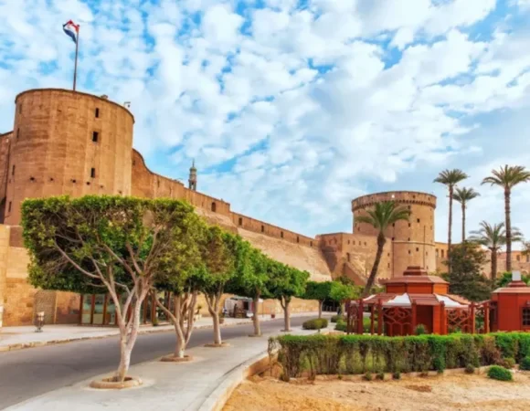 Walking Tour Cairo Egypt - Museum of Egyptian Civilization, Citadel & Old Cairo
