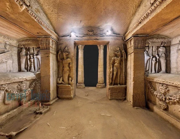 Marsa Matruh to Alexandria Catacombs of Kom El Shoqafa 1