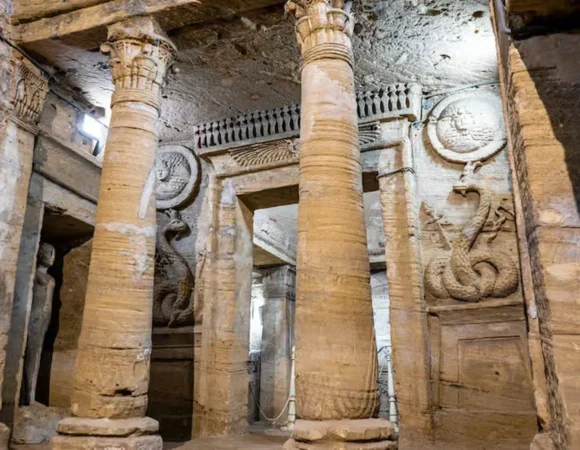 Marsa Matruh to Alexandria Catacombs of Kom El Shoqafa 2