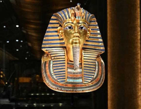 Grand Egyptian Museum from Hurghada