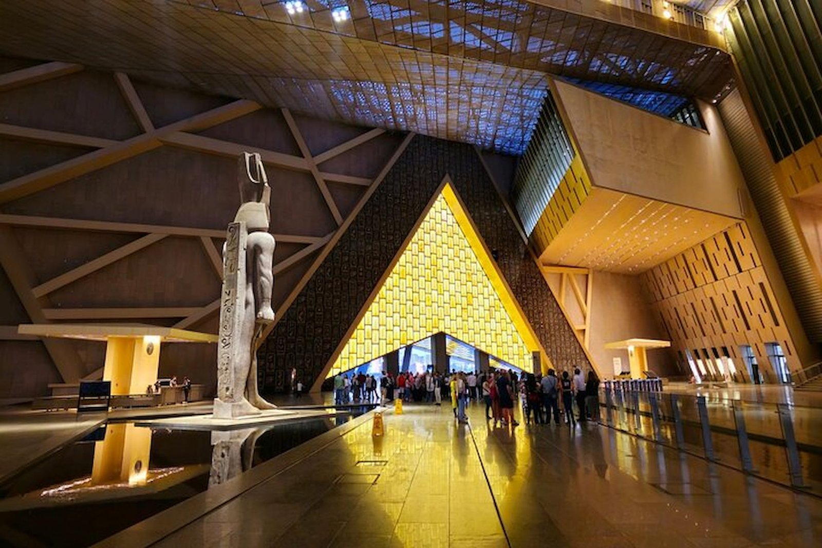 Private Cairo Tour from Hurghada – Pyramids & Grand Egyptian Museum