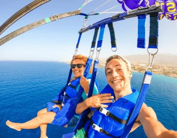 Hurghada Sightseeing Tour & Parasailing Adventure in Hurghada Egypt