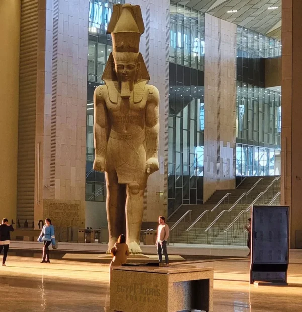 Private Tour Grand Egyptian Museum, Pyramids & Bazaar - Tour to GEM