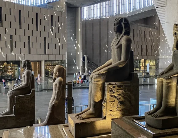 Private Tour Grand Egyptian Museum, Pyramids & Bazaar